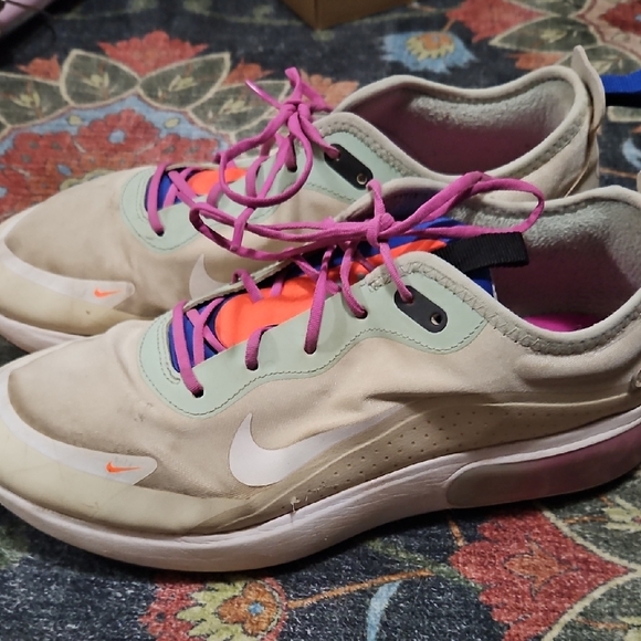 Nike Air Max Dia athletic running shoes Fossil Women's Size 11 - Picture 4 of 8